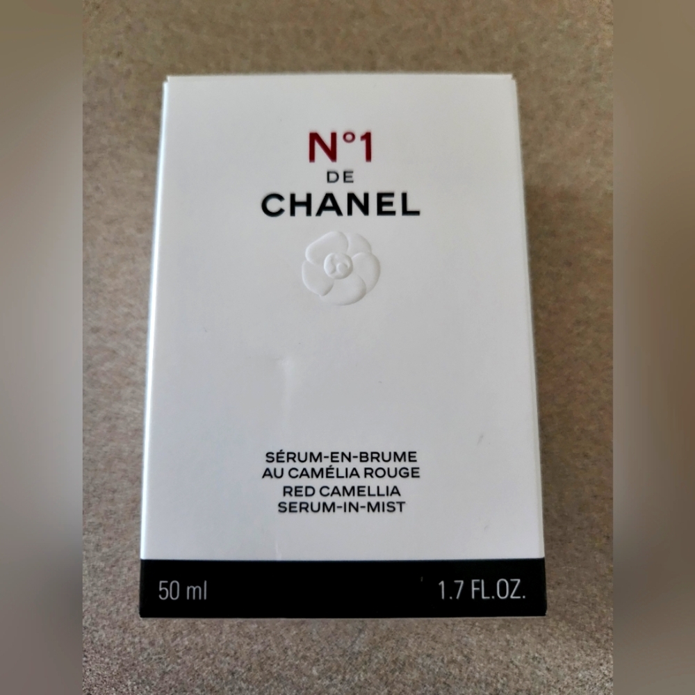 Chanel N°1 Red Camellia Serum-in-Mist